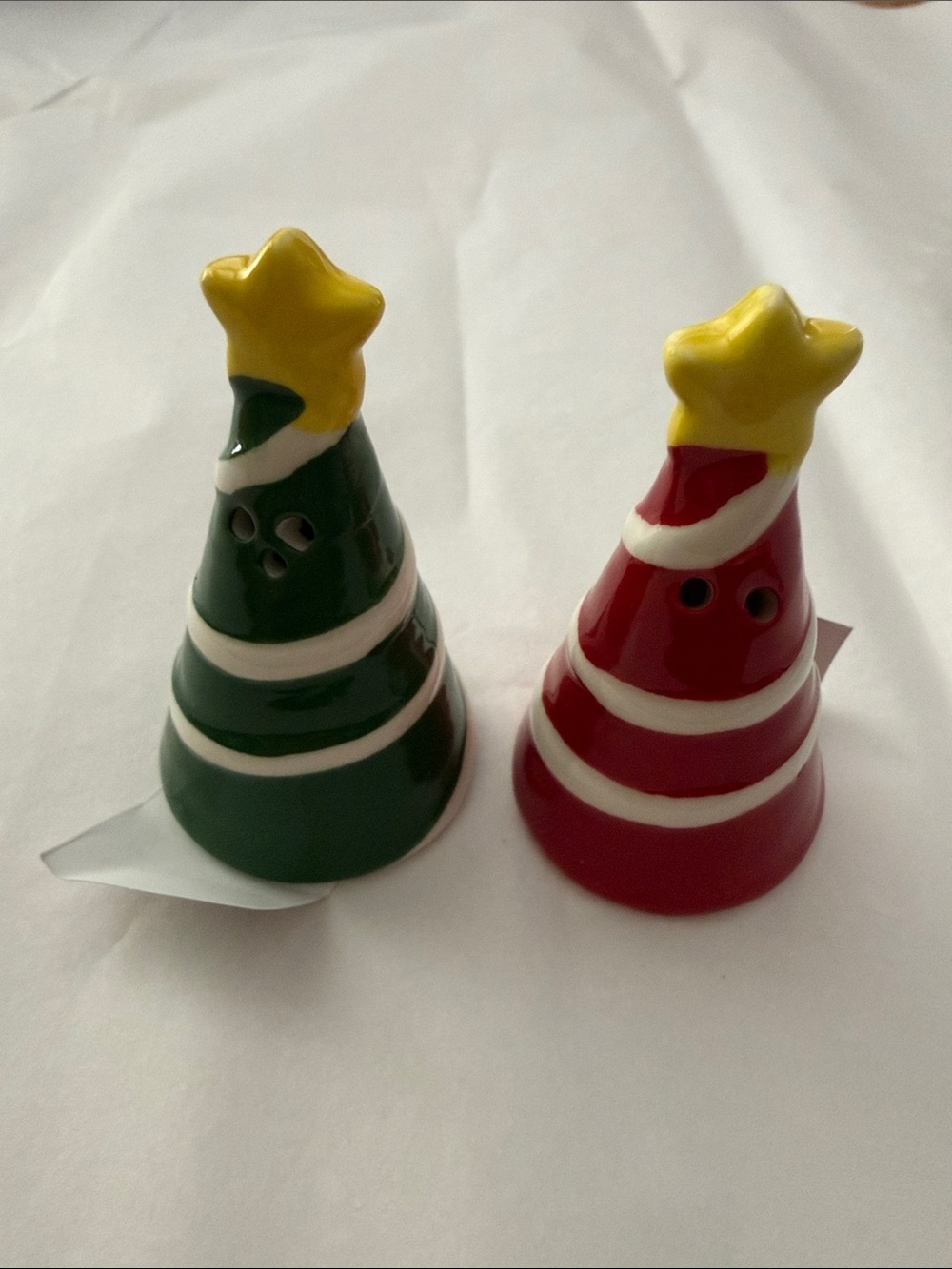 Cracker Barrel Red and Green Star-Top Ceramic Tree Salt & Pepper Shakers
